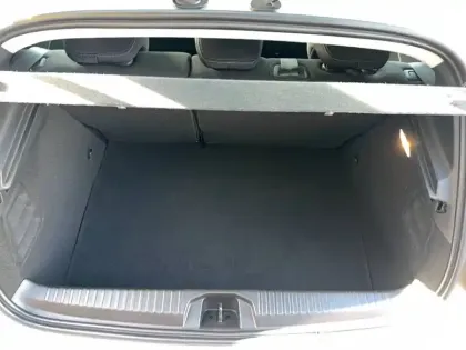 Photo 16 Renault Clio  E-Tech full hybrid 145