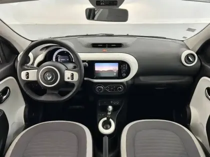 Photo 23 Renault Twingo  III E-Tech