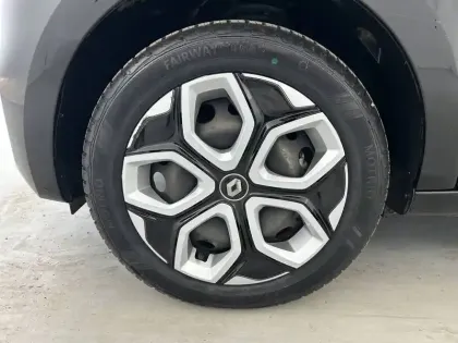 Photo 18 Renault Twingo  III E-Tech