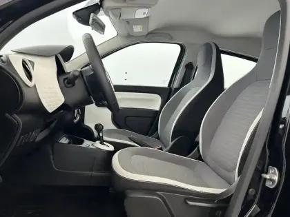 Photo 8 Renault Twingo  III E-Tech