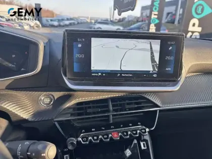 Photo 18 Peugeot 2008  PureTech 130 S&S EAT8