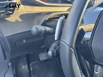 Photo 14 Peugeot 2008  PureTech 130 S&S EAT8