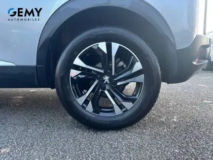 Photo 10 Peugeot 2008  PureTech 130 S&S EAT8