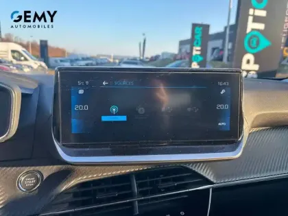 Photo 22 Peugeot 2008  PureTech 130 S&S EAT8