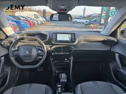 Photo 7 Peugeot 2008  PureTech 130 S&S EAT8