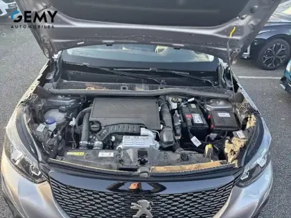 Photo 11 Peugeot 2008  PureTech 130 S&S EAT8