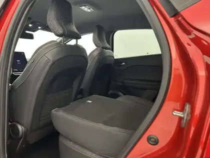 Photo 19 Renault Captur  E-Tech full hybrid 145 ch