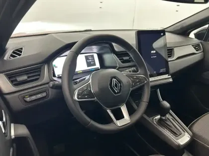 Photo 9 Renault Captur  E-Tech full hybrid 145 ch