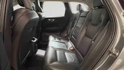 Photo 20 Volvo Xc60  T8 Twin Engine 303 ch + 87 ch Geartronic 8