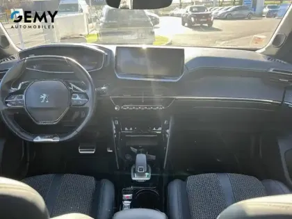 Photo 7 Peugeot 2008  PureTech 130 S&S EAT8
