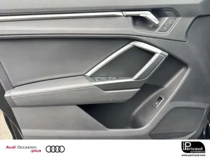 Photo 10 Audi Q3  35 TDI 150 ch S tronic 7