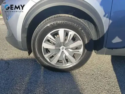 Photo 52 Peugeot 2008  PureTech 100 S&S BVM6