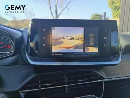 Photo 60 Peugeot 2008  PureTech 100 S&S BVM6