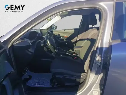 Photo 8 Peugeot 2008  PureTech 100 S&S BVM6