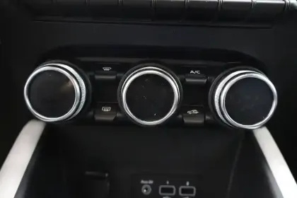 Photo 30 Renault Captur  E-Tech 145 - 21