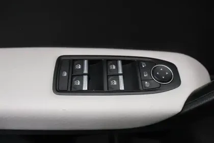 Photo 32 Renault Captur  E-Tech 145 - 21