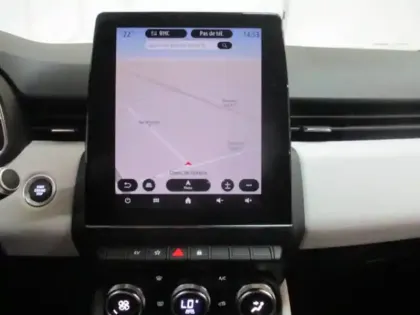 Photo 14 Renault Clio  E-Tech 140