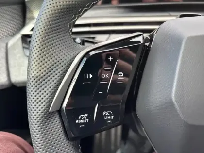 Photo 54 Peugeot 3008  Hybrid 145 e-DCS6