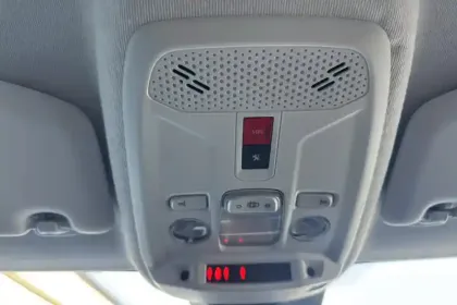 Photo 54 Peugeot 208  PureTech 100 S&S BVM6