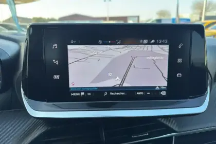 Photo 47 Peugeot 208  PureTech 100 S&S BVM6