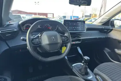 Photo 101 Peugeot 208  PureTech 100 S&S BVM6