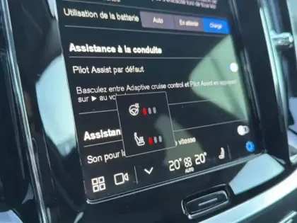 Photo 38 Volvo V60  T6 AWD Hybride Rechargeable 253 ch + 145 ch Geartronic 8