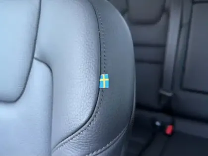 Photo 42 Volvo V60  T6 AWD Hybride Rechargeable 253 ch + 145 ch Geartronic 8