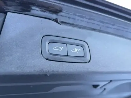 Photo 7 Volvo V60  T6 AWD Hybride Rechargeable 253 ch + 145 ch Geartronic 8