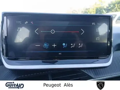 Photo 17 Peugeot 208  PureTech 100 S&S BVM6