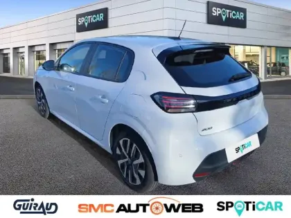 Photo 27 Peugeot 208  PureTech 100 S&S BVM6