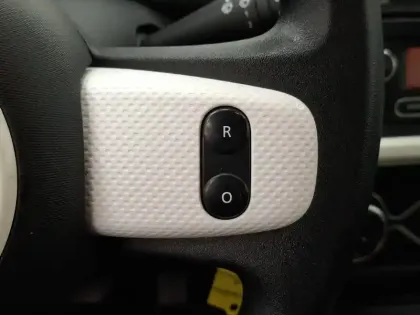 Photo 33 Renault Twingo  III E-Tech