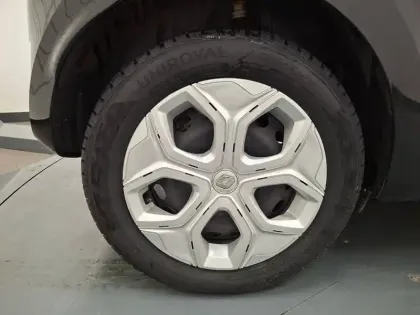 Photo 14 Renault Twingo  III E-Tech