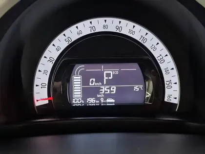 Photo 35 Renault Twingo  III E-Tech