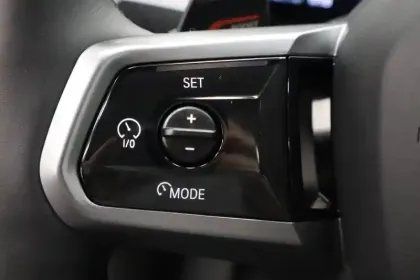 Photo 14 BMW Serie 5 530e PHEV 299 ch BVA8