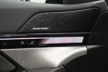 Photo 9 BMW Serie 5 530e PHEV 299 ch BVA8