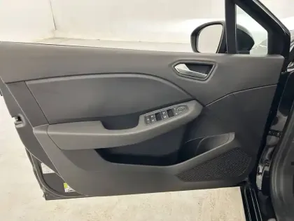 Photo 10 Renault Clio  E-Tech 140 - 21N