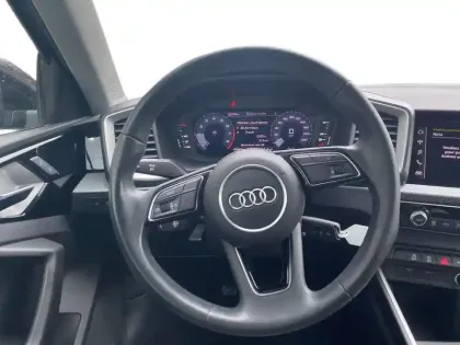 Photo 35 Audi A1  Sportback 25 TFSI 95 ch BVM5