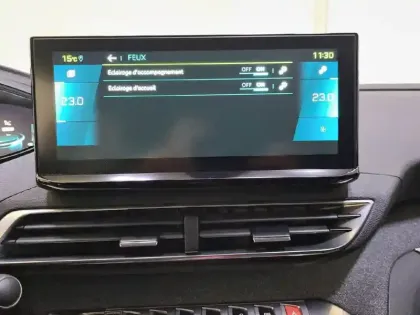 Photo 46 Peugeot 3008  Hybrid 225 e-EAT8