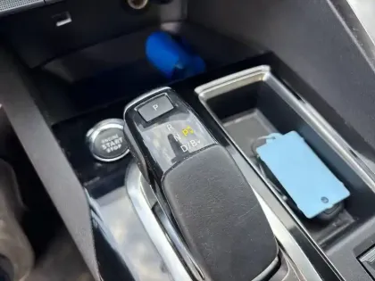 Photo 13 Peugeot 3008  Hybrid 225 e-EAT8