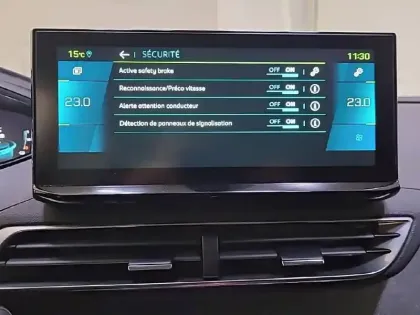 Photo 45 Peugeot 3008  Hybrid 225 e-EAT8