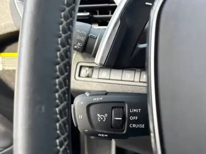 Photo 21 Peugeot 3008  Hybrid 225 e-EAT8