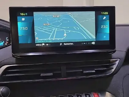 Photo 42 Peugeot 3008  Hybrid 225 e-EAT8