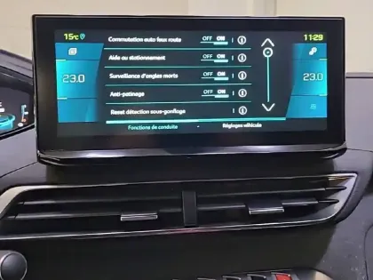 Photo 44 Peugeot 3008  Hybrid 225 e-EAT8