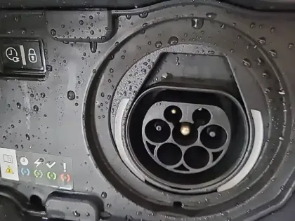 Photo 57 Peugeot 3008  Hybrid 225 e-EAT8