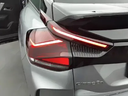 Photo 16 Citroën C4  BlueHDi 130 EAT8