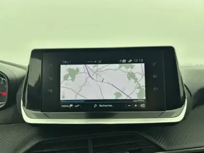 Photo 62 Peugeot 208  PureTech 100 S&S BVM6