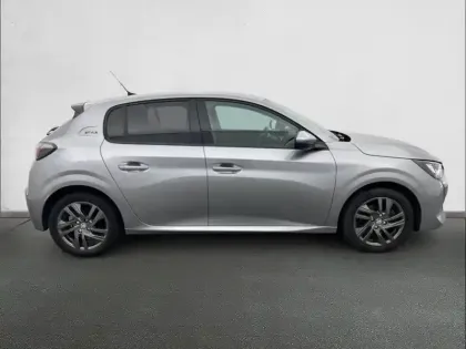 Photo 43 Peugeot 208  PureTech 100 S&S BVM6