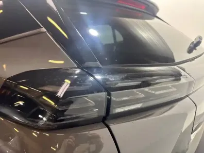 Photo 16 Peugeot 2008  Hybrid 145 e-DCS6