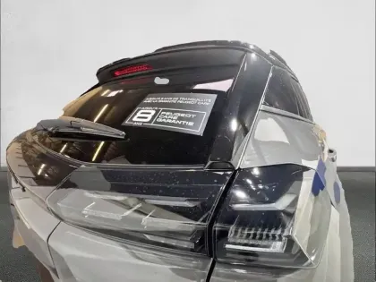 Photo 58 Peugeot 2008  Hybrid 145 e-DCS6