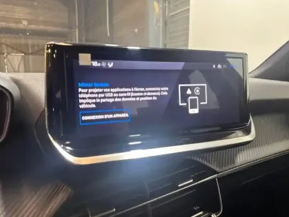 Photo 50 Peugeot 2008  Hybrid 145 e-DCS6